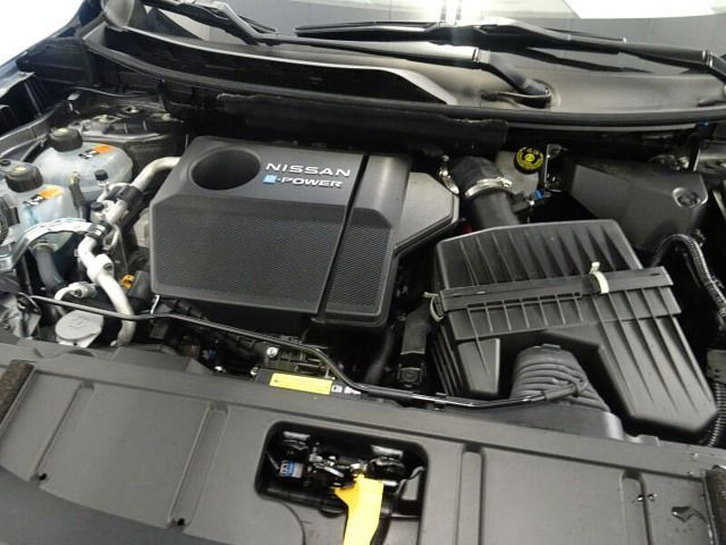 Nissan X-Trail N-Connecta e-Power Panoramadach