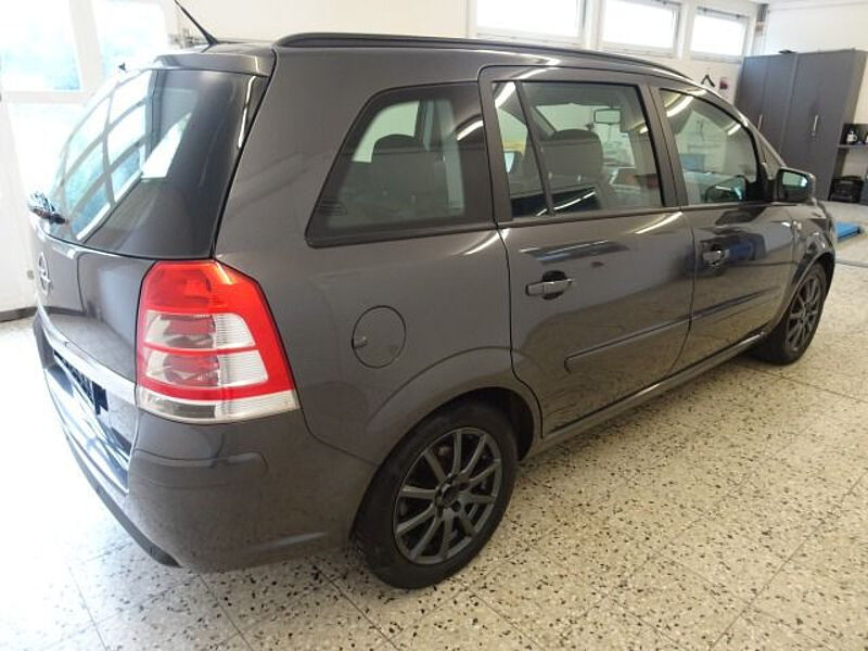 Opel Zafira B Edition