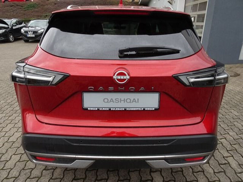 Nissan Qashqai 1.3 DIG-T N-Connecta Automatik 1800kg Anhängelast