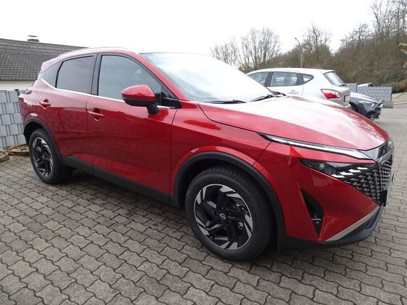 Nissan Qashqai 1.3 DIG-T N-Connecta Automatik 1800kg Anhängelast